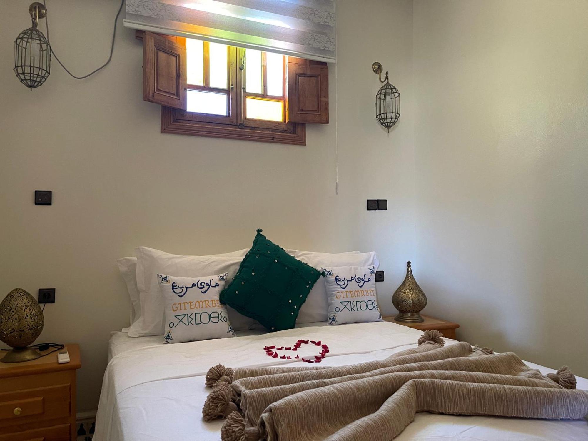 Gite Marbie Maison Rurale, Une Experience Naturelle Unique, Au Coeur Du Moyen Atlas, Maroc Kasba Tibouda Buitenkant foto